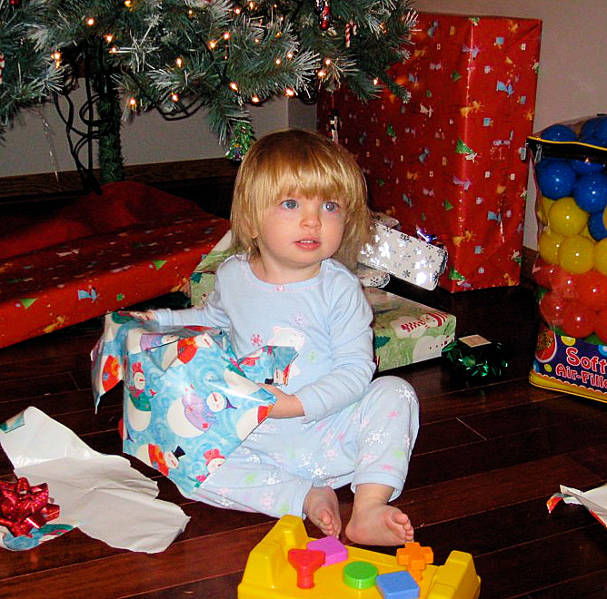 Lauren-circa-Christmas-2008----06.jpg