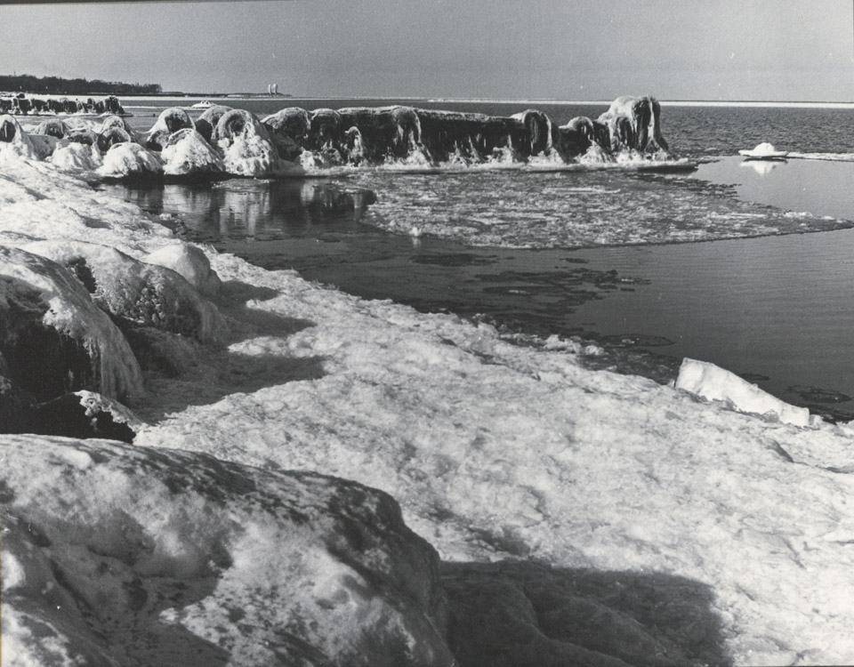 Beach-in-Winter.jpg