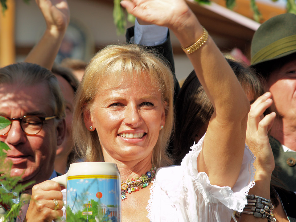 Bob-Visit-2007-Sep-248-Oktoberfest.jpg