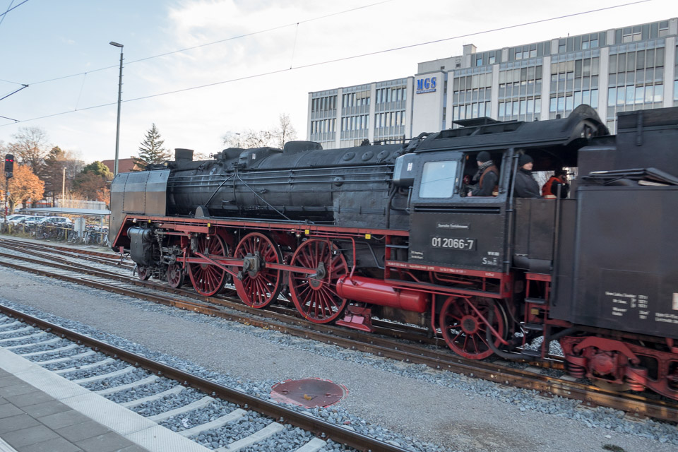 Christmas-Steam-Train-P1000015.jpg