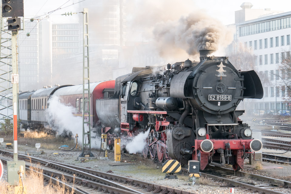 Christmas-Steam-Train-P1000020.jpg