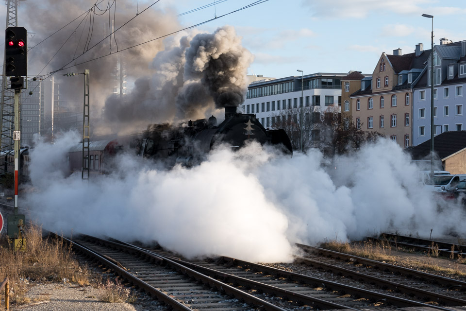 Christmas-Steam-Train-P1000021.jpg