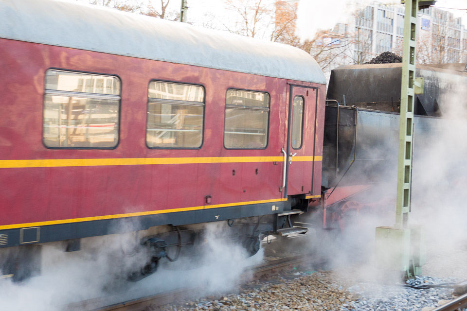 Christmas-Steam-Train-P1000025.jpg