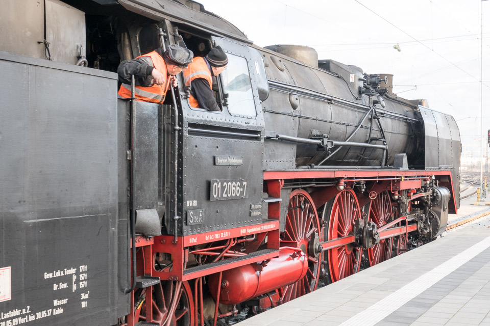 Christmas-Steam-Train-P1000032.jpg