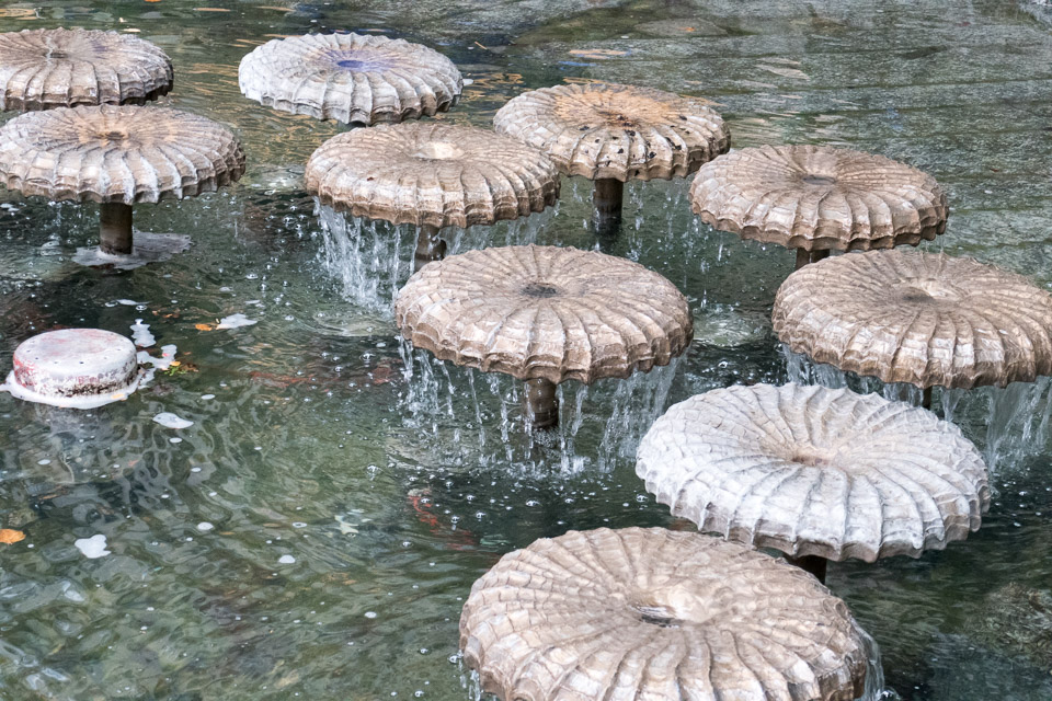 Munich-Fountains-P1000906.jpg