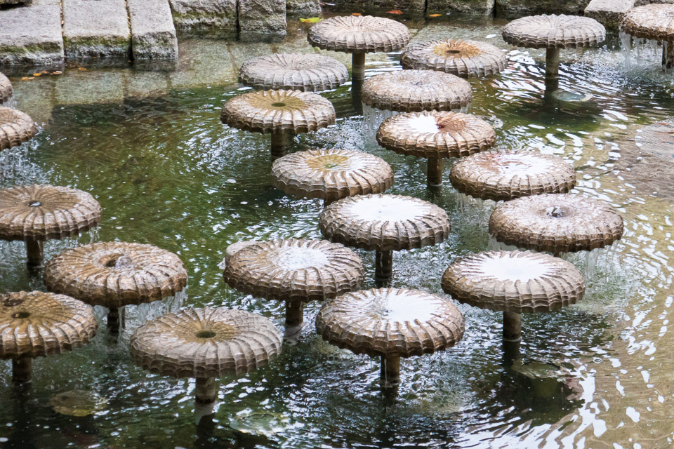 Munich-Fountains-P1000914.jpg