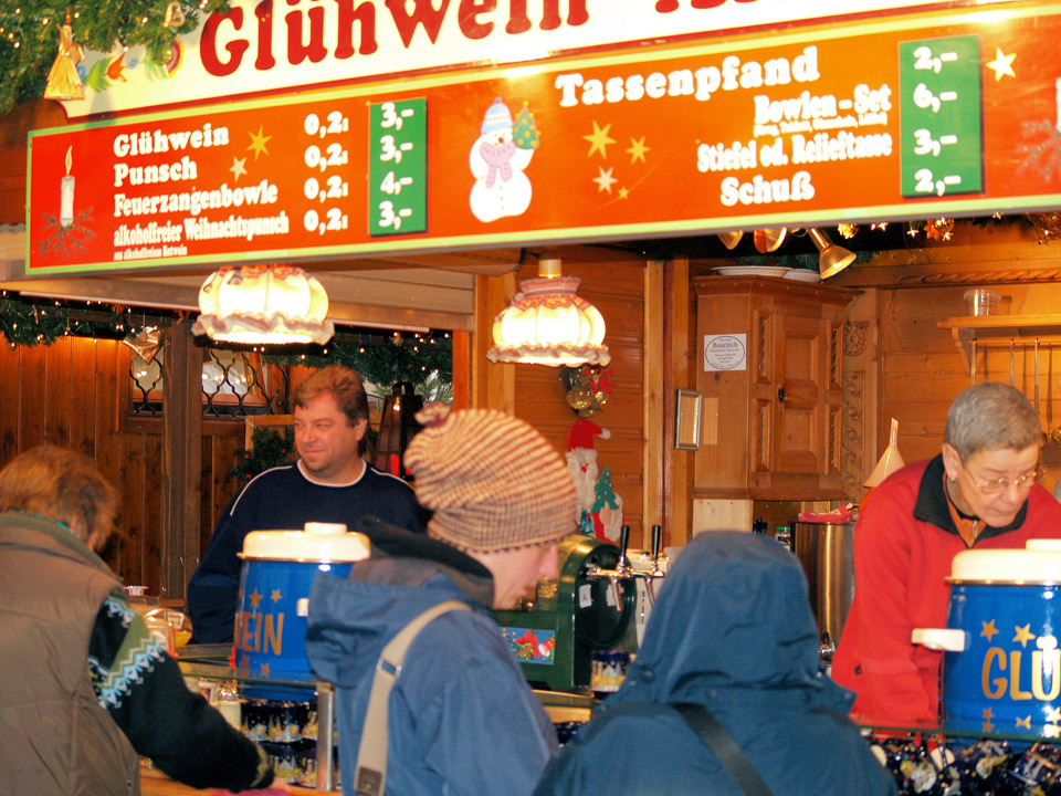 stacy-at-munich-christmas-market-2007-31_2110501877_o.jpg