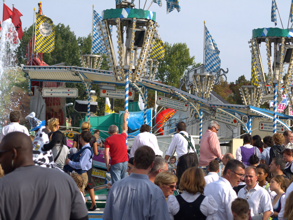 oktoberfest-2009-p9263683_3960263639_o.jpg