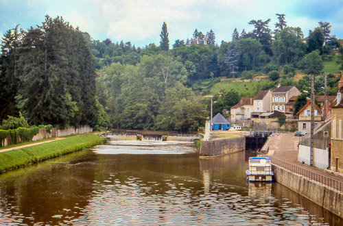 burgundy-houseboat-trip-36_518128582_o.jpg