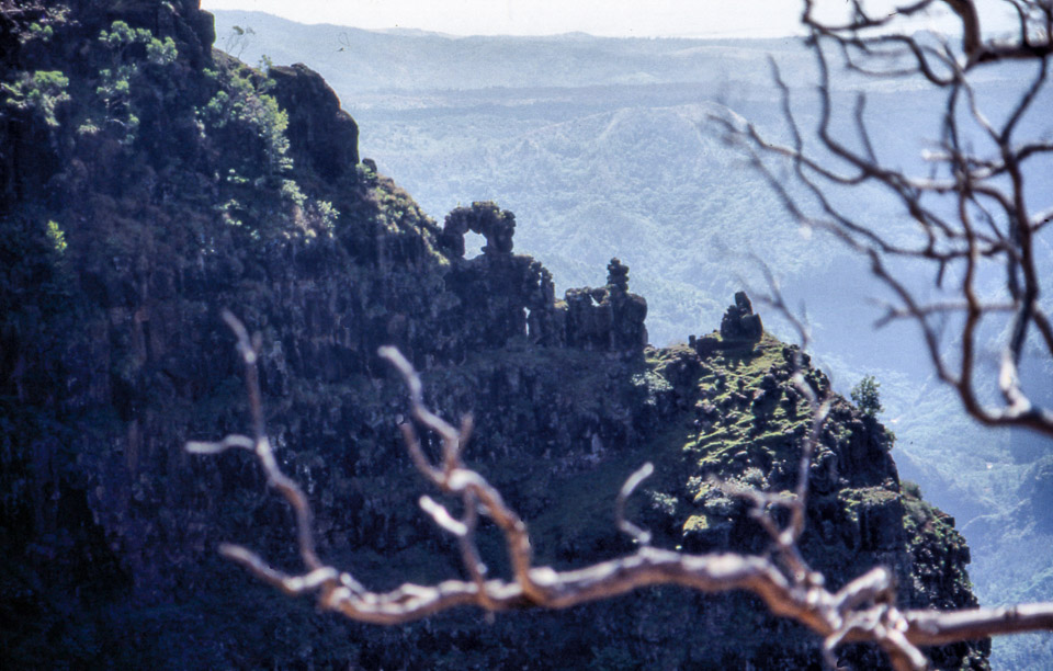 kauai-hawaii-1990-21_747703137_o.jpg