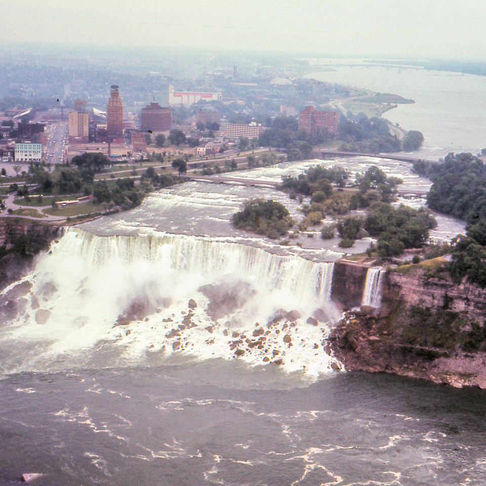 niagara-falls-02_821976135_o.jpg