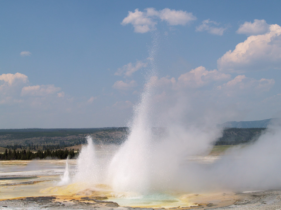 yellowstone-2008-021_2705245071_o.jpg