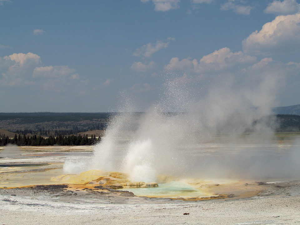 yellowstone-2008-022_2705250115_o.jpg