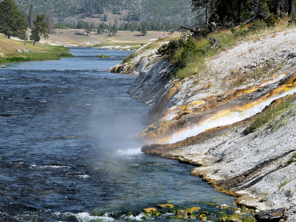 yellowstone-2008-044_2713320978_o.jpg